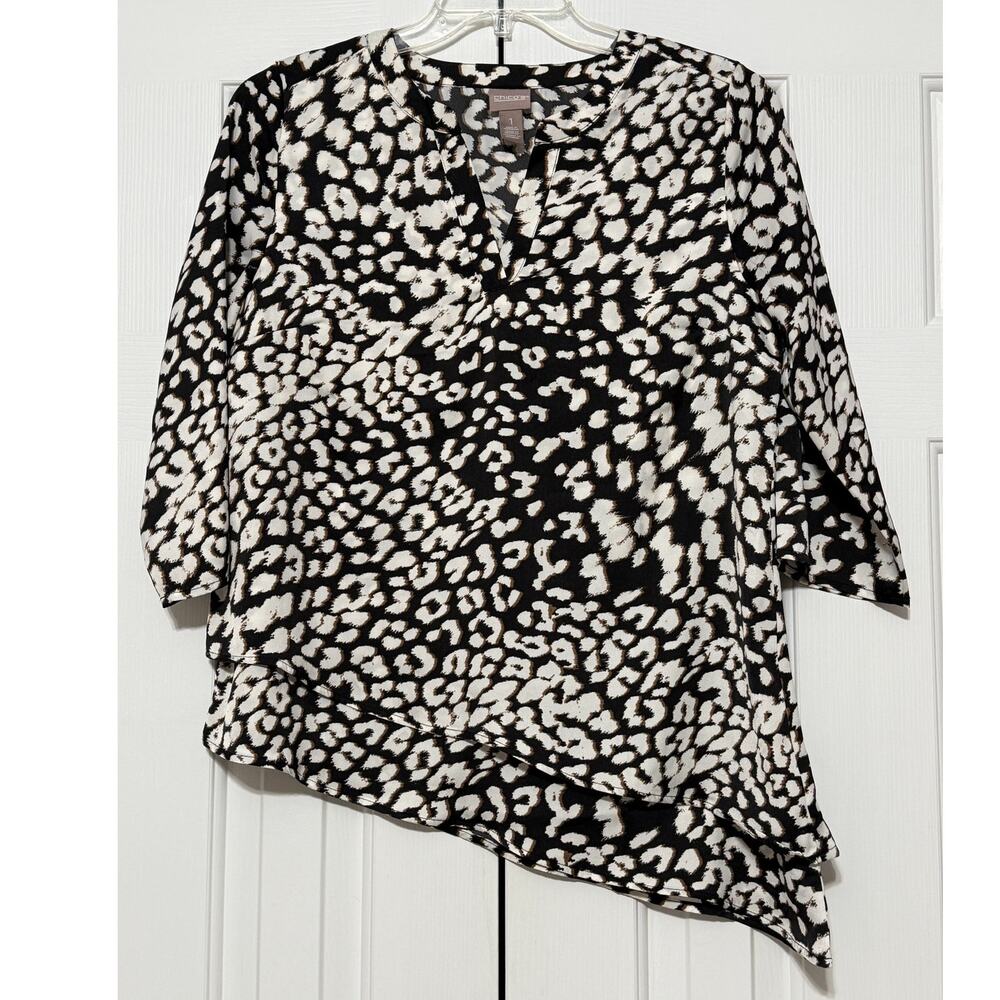 Chico's Animal Print V-Neck Asymmetrical Hem Blouse, Size 1